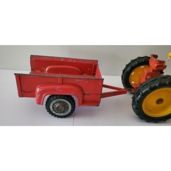 Hubley Tractor and Two Wheeled Trailer - Picture 3 of 5